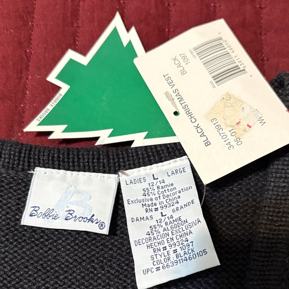 NWT Bobbie Brooks Black Sweater Vest with Colorful Ornaments Sz Large - Picture 8 of 11